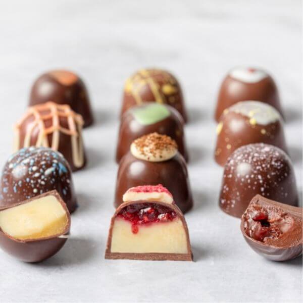 Fresh Chococo Selection Box - Medium – view 2