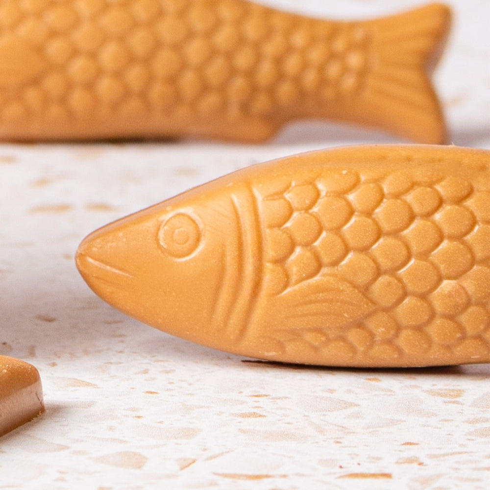 Blonde Chocolate Goldfish – view 3